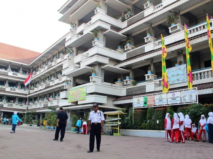 Layanan Publik